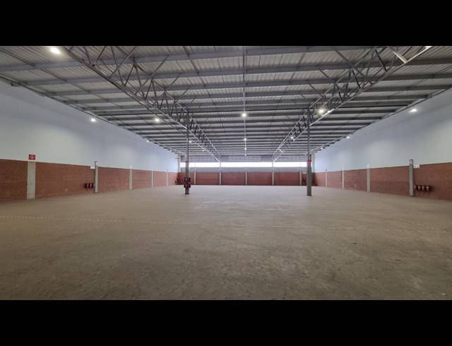 1,730M² WAREHOUSE TO LET IN WITFONTEIN